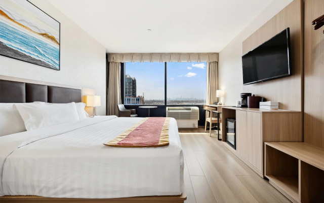 Ramada by Wyndham Flushing Queens