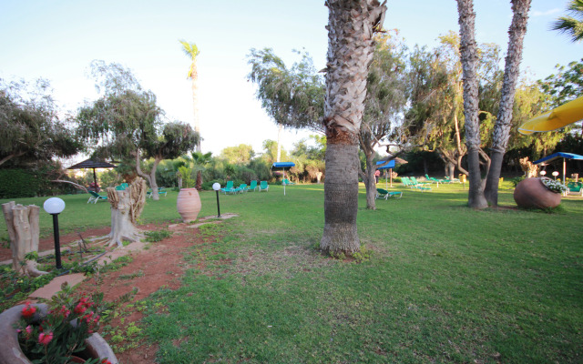 Papouis Protaras Hotel