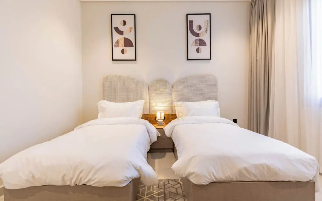 Amber Hospitality - Al Rawdah