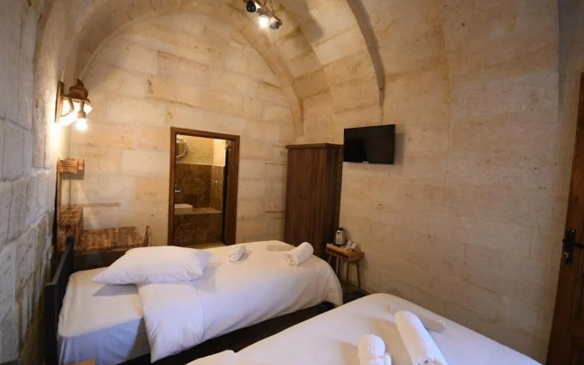 Lavinia Cappadocia