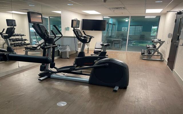 Holiday Inn Express Hotel & Suites Ashtabula-Geneva by IHG