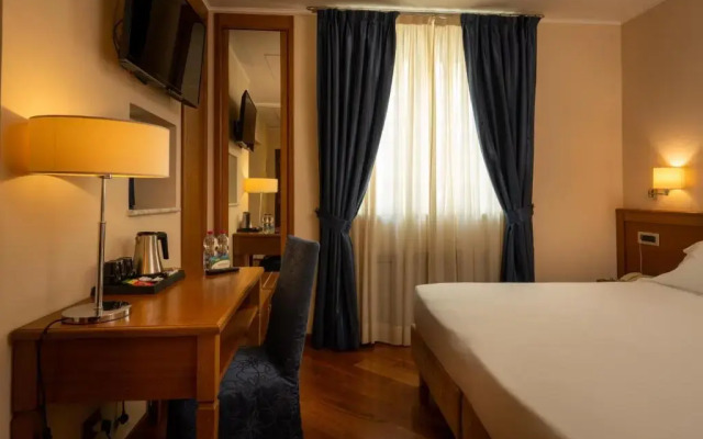 Hotel Iris