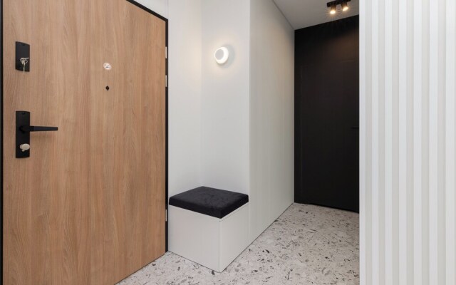 Powstańców Warszawskich Lux by Renters