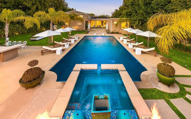 Beverly Hills Luxury Modern Palace