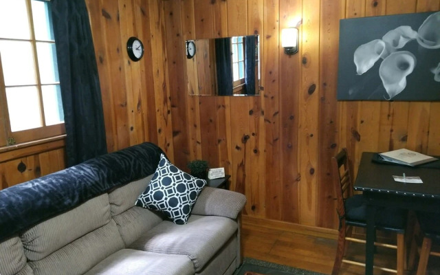 Ponderosa Pines Inn and Cabins