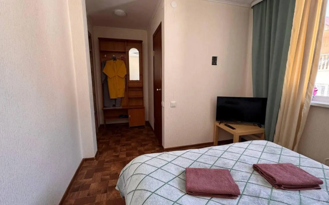 Кедр Золотой