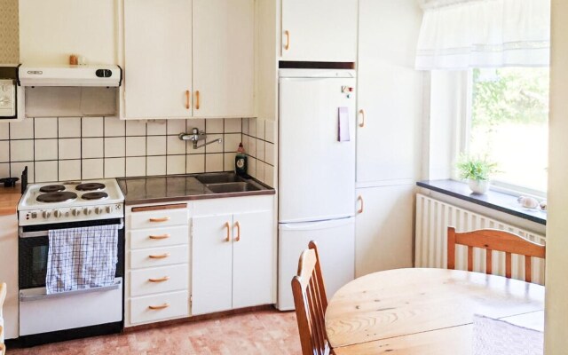 Beautiful Home in Löttorp With 2 Bedrooms