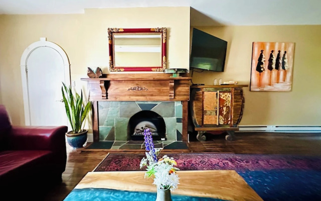 Pathsaala Inn & Restaurant