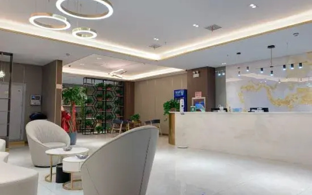 Luohe Jiujiu Chenguang Hotel (Luohe Vocational and Technical College Branch)