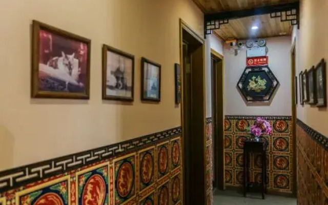 Shuiyun Renjia River View Inn