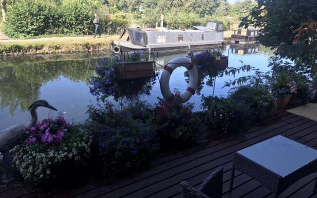Hertford - Apartment - Sleeps 2 - 92ws - Garden
