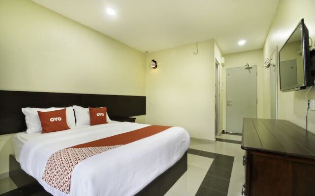 OYO 89960 Manjung Inn Hotel