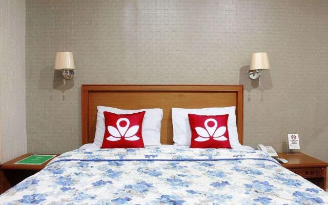 ZEN Rooms Basic Sawojajar