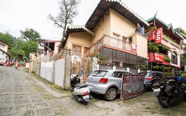 OYO Home 81069 Wodden Stays