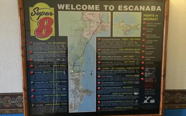 Super 8 Escanaba