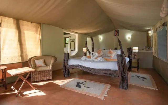 Crater Lake Tented Camp & Game Sanctuary