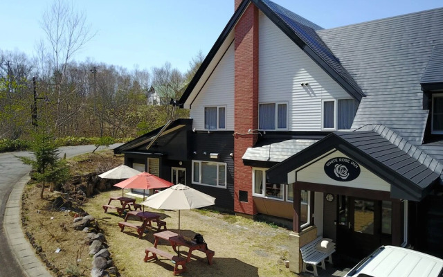White Rose Inn