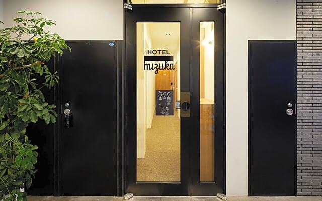 mizuka Imaizumi 4 - unmanned hotel -