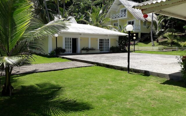 Coconut Grove Lodge