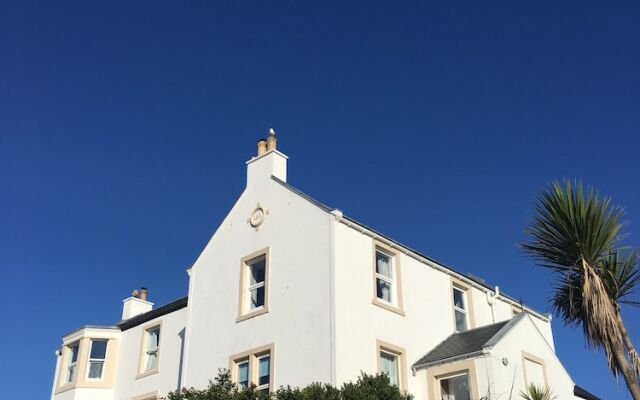 The Bowmore House Bed & Breakfast