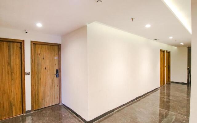 Fabhotel Prime The Eminence
