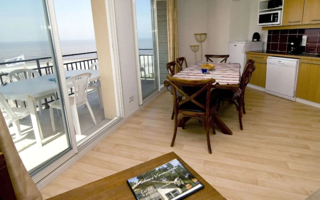 Comfortably Furnished Apartment With a sea View