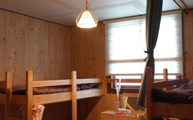 Woljeong view Guesthouse - Hostel