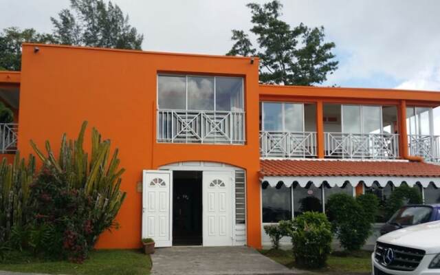 House with 3 Bedrooms in Saint-Joseph , with Wonderful Sea View, Enclosed Garden And Wifi