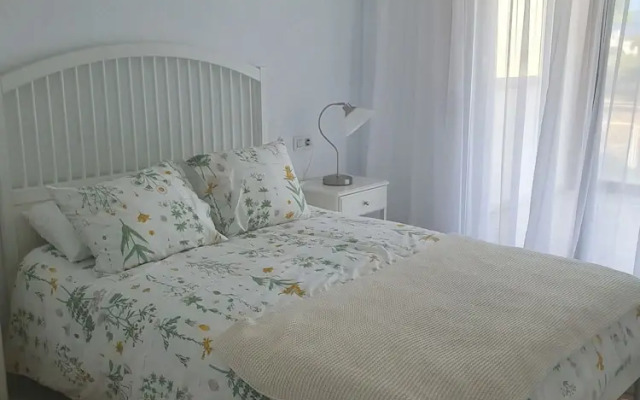 Captivating 2-bed Apartment First Line Beach