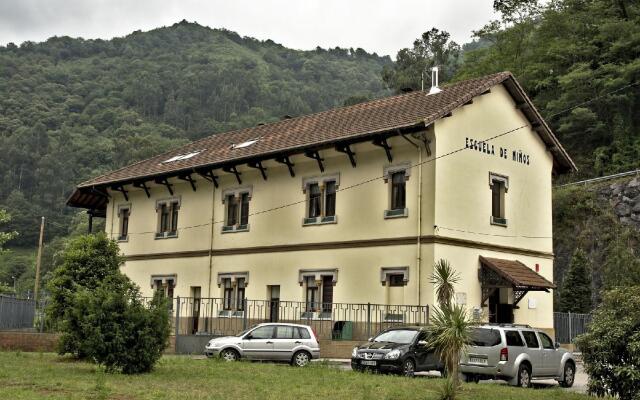 Albergue Juvenil de Bustiello