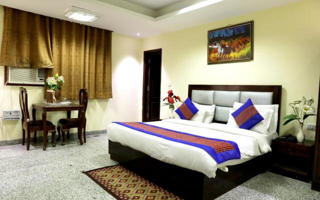 Airport Hotel The Paramont