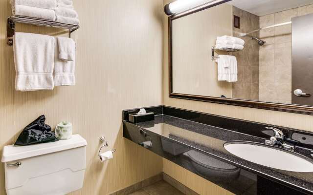 Clarion Hotel Convention Center