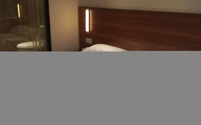 Jtour Inn Wuhan Hankou Railway East Plaza