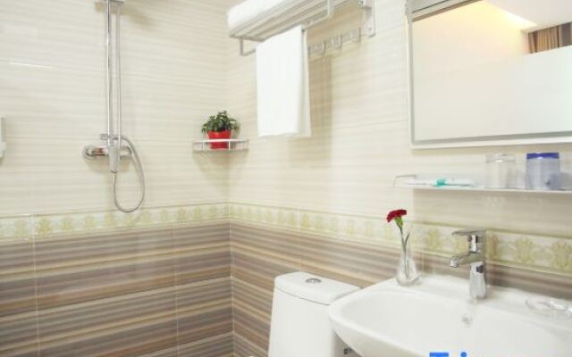 Ease Hotel (Beijing Yuegezhuang Bridge)