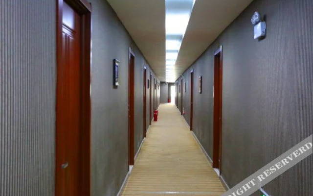 Shihe Business Hotel (Changchun Donghuancheng Road))