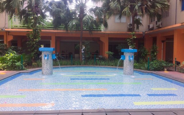 Simply 2BR Gading Icon Apartment