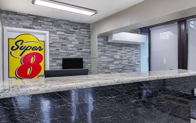 Super 8 by Wyndham Nashville West