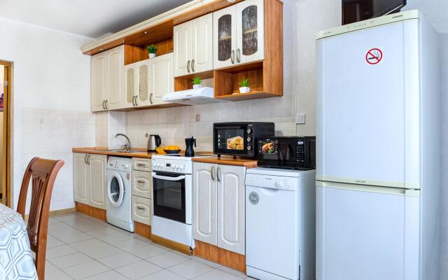 Апартаменты на Коломяжском проспекте 36/2