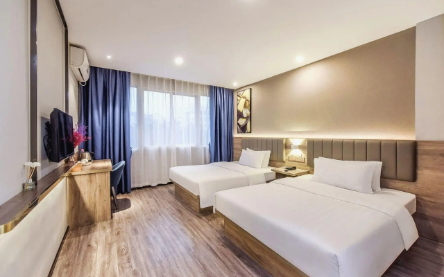 7 Days Inn (Rongchang Commercial Pedestrian Street)