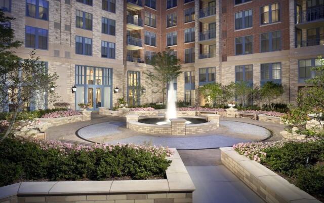 Premium 2BR Condo at Pentagon City