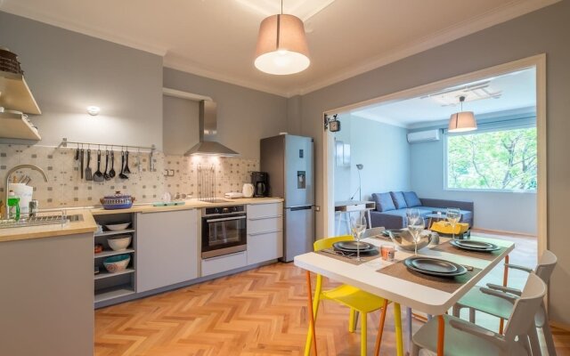 FM Deluxe 1-BDR Apartment - Style Meets Charm