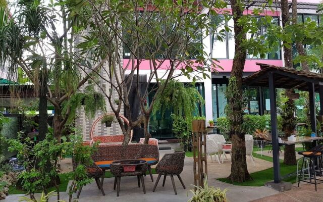 Coffee Station Hostel