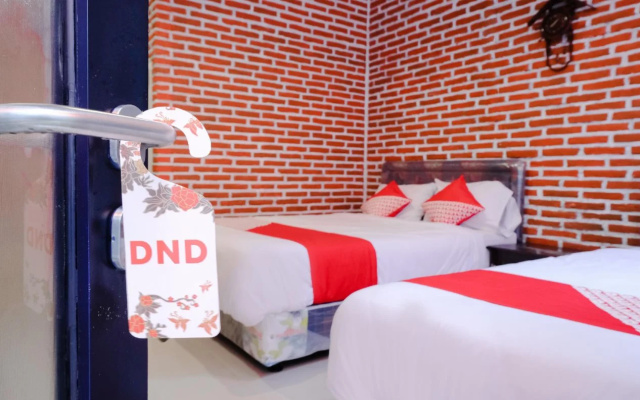 Hnr Homestay Syariah By OYO Rooms