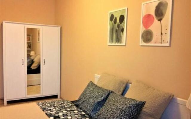 Your home close to the metro Andel