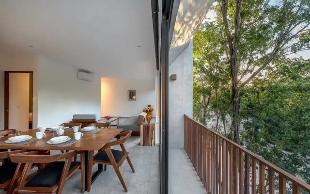 2 BR Great Located Natural Lightning