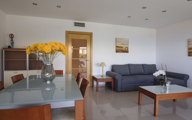 T&H Les Ones Family Apartments