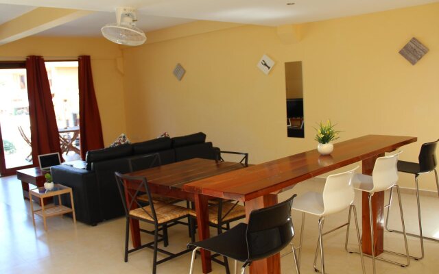 Reef Beach Resort