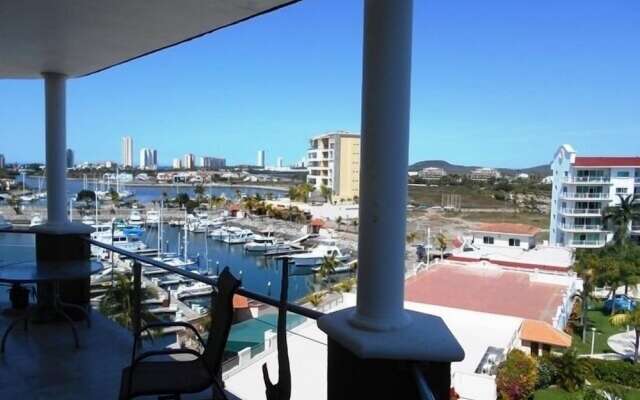 Condo Portofino Carbajal