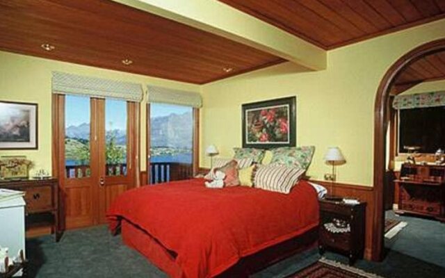 Pencarrow Luxury Lodge