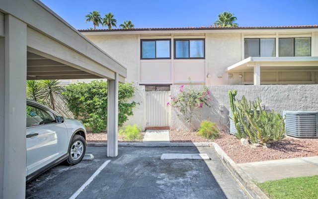 Chic Townhome < 6 Miles to Dtwn Palm Springs!